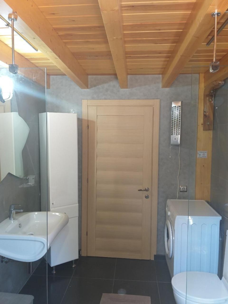 Stavlos Tsoukaládhes Exteriör bild